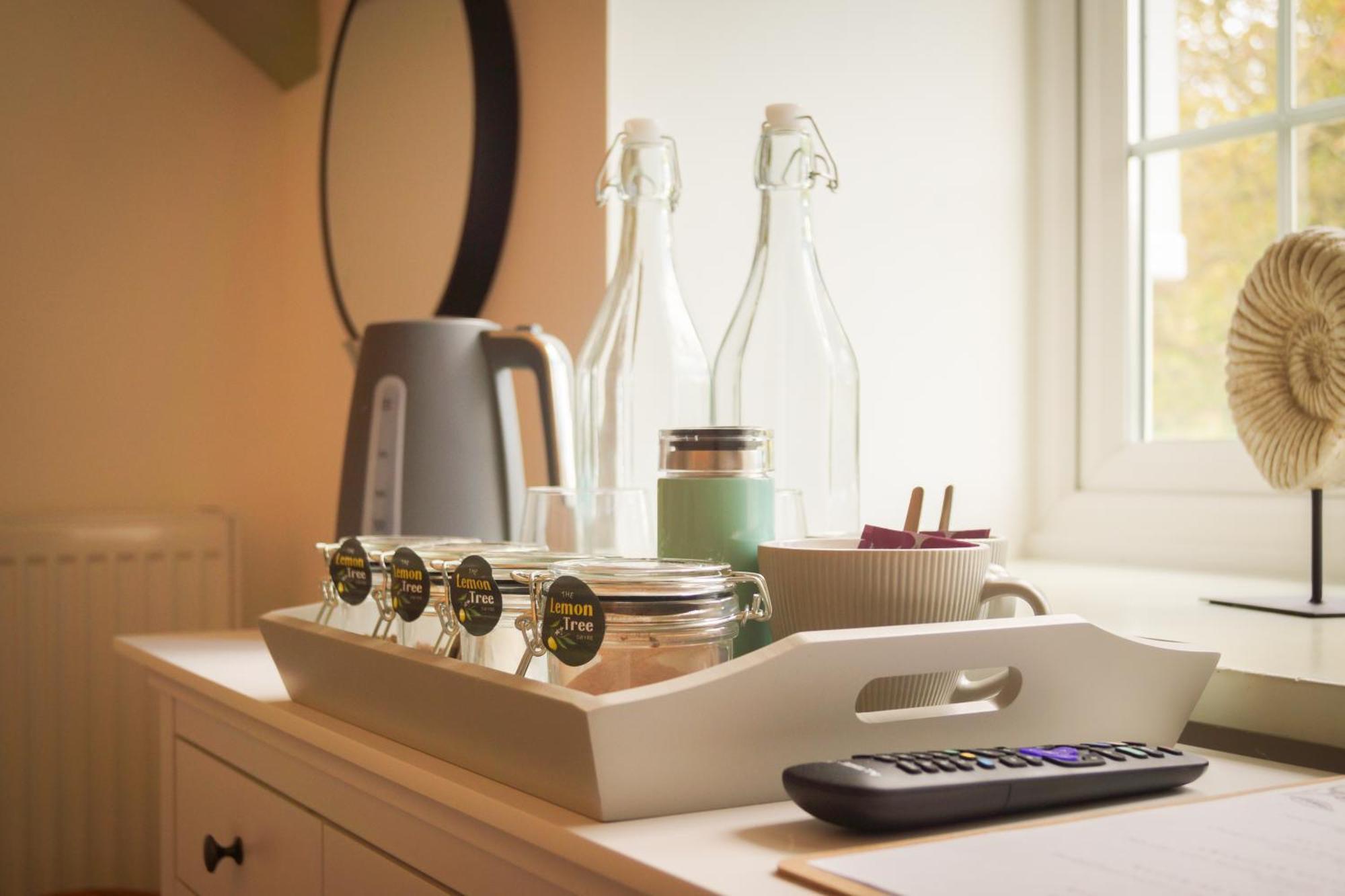 Lemon Tree Inn - Newly Refurbished Coastal Stay Swyre エクステリア 写真