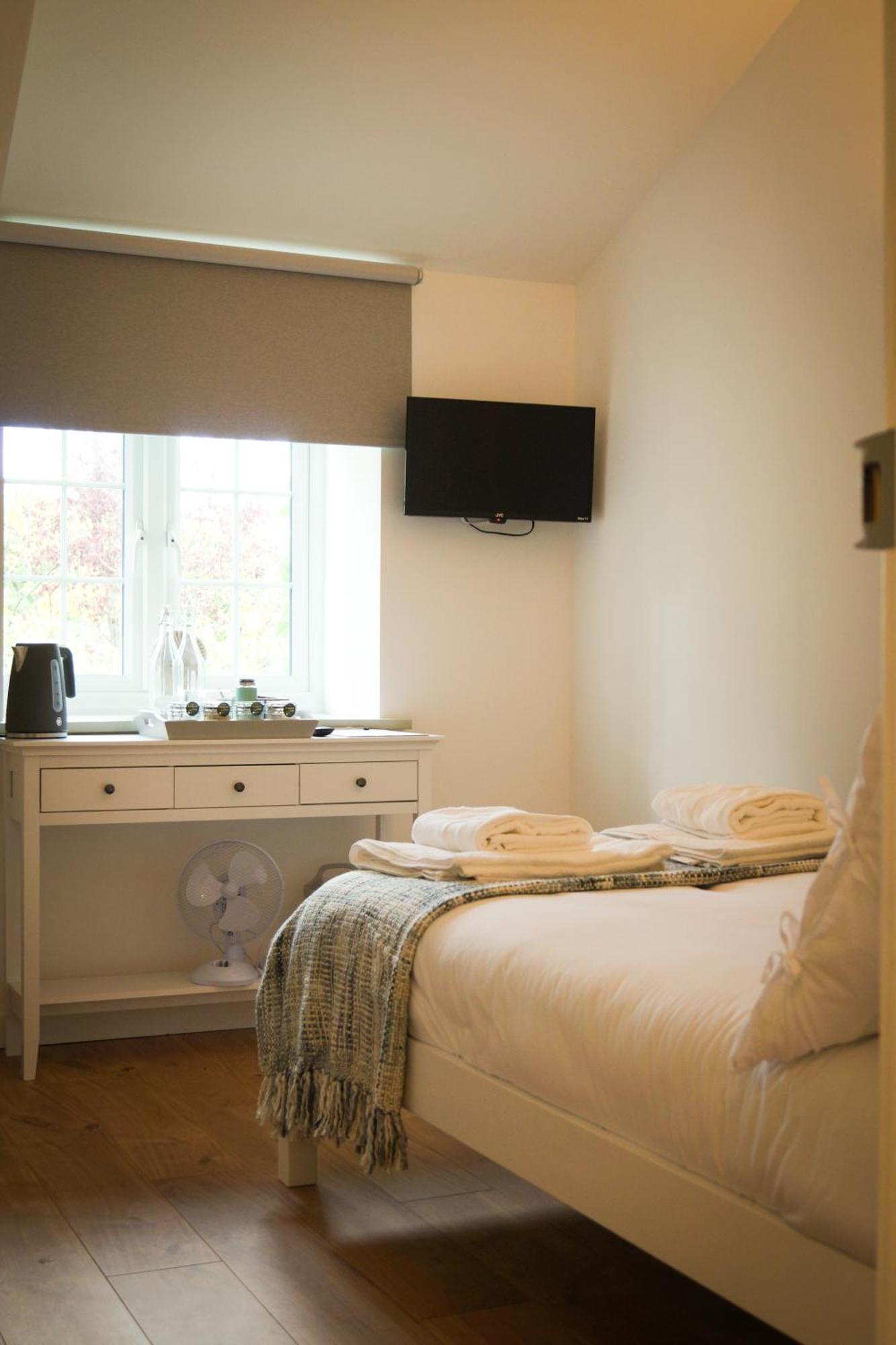 Lemon Tree Inn - Newly Refurbished Coastal Stay Swyre エクステリア 写真