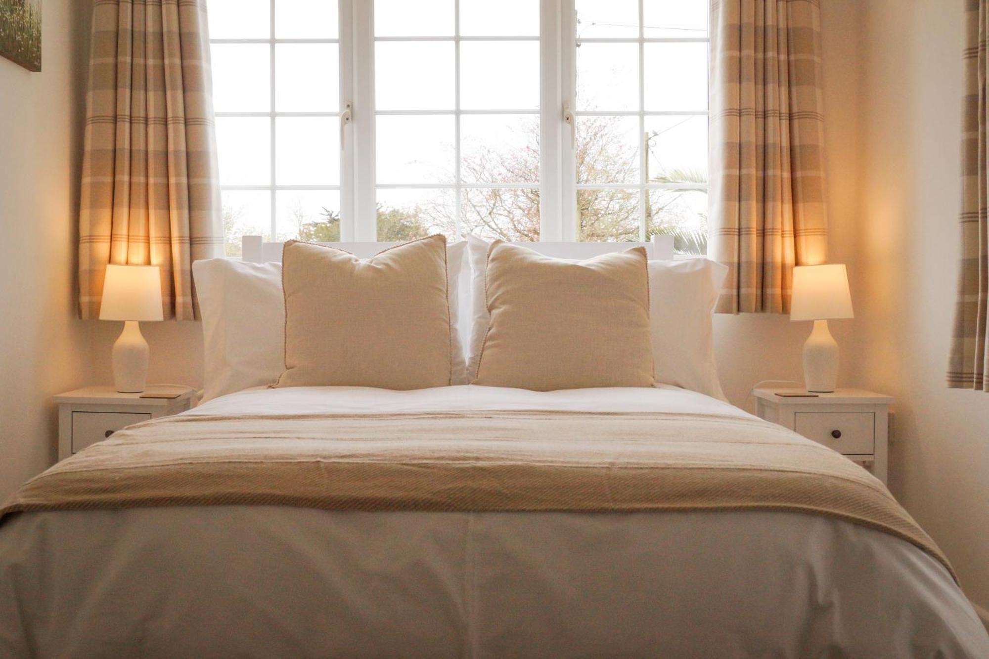 Lemon Tree Inn - Newly Refurbished Coastal Stay Swyre エクステリア 写真