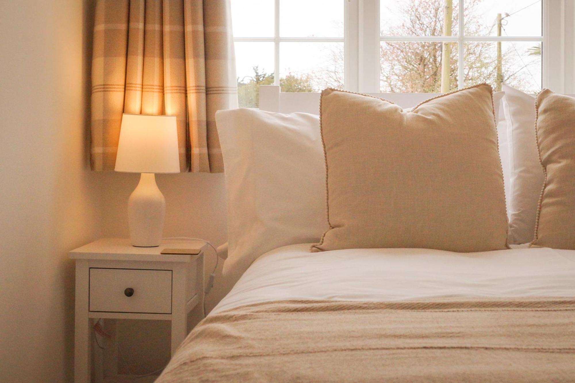 Lemon Tree Inn - Newly Refurbished Coastal Stay Swyre エクステリア 写真